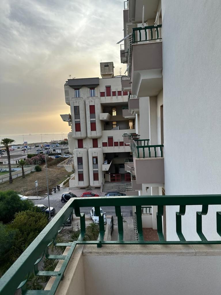 Sea View Apartment Галлиполи Экстерьер фото